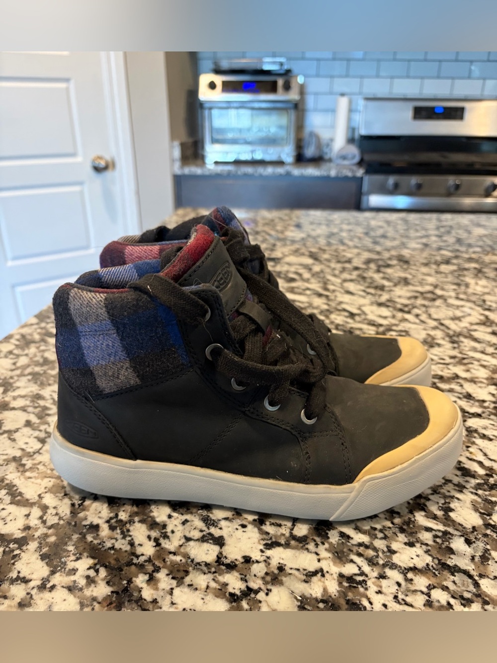 KEEN Elena Mid Black Plaid Sneaker Boots